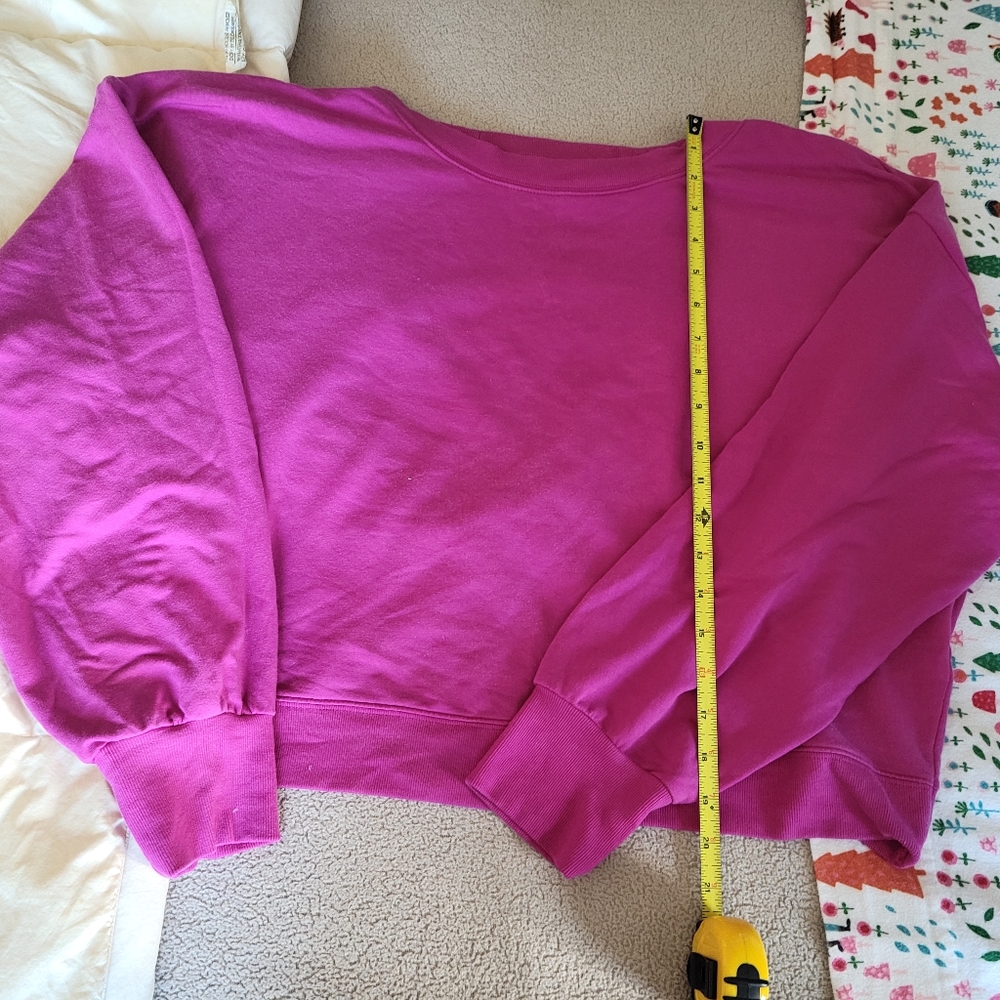 Athleta open back fuchsia pink cropped sweater XL